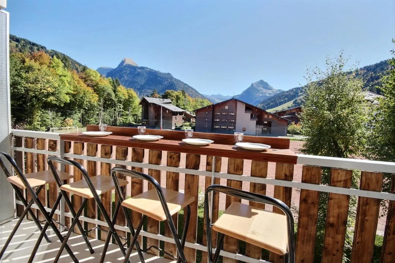 Appartement Lumineux Avec 2 Balcons - Morzine - 6 Personnes - Nantaux 17 B Apartment
